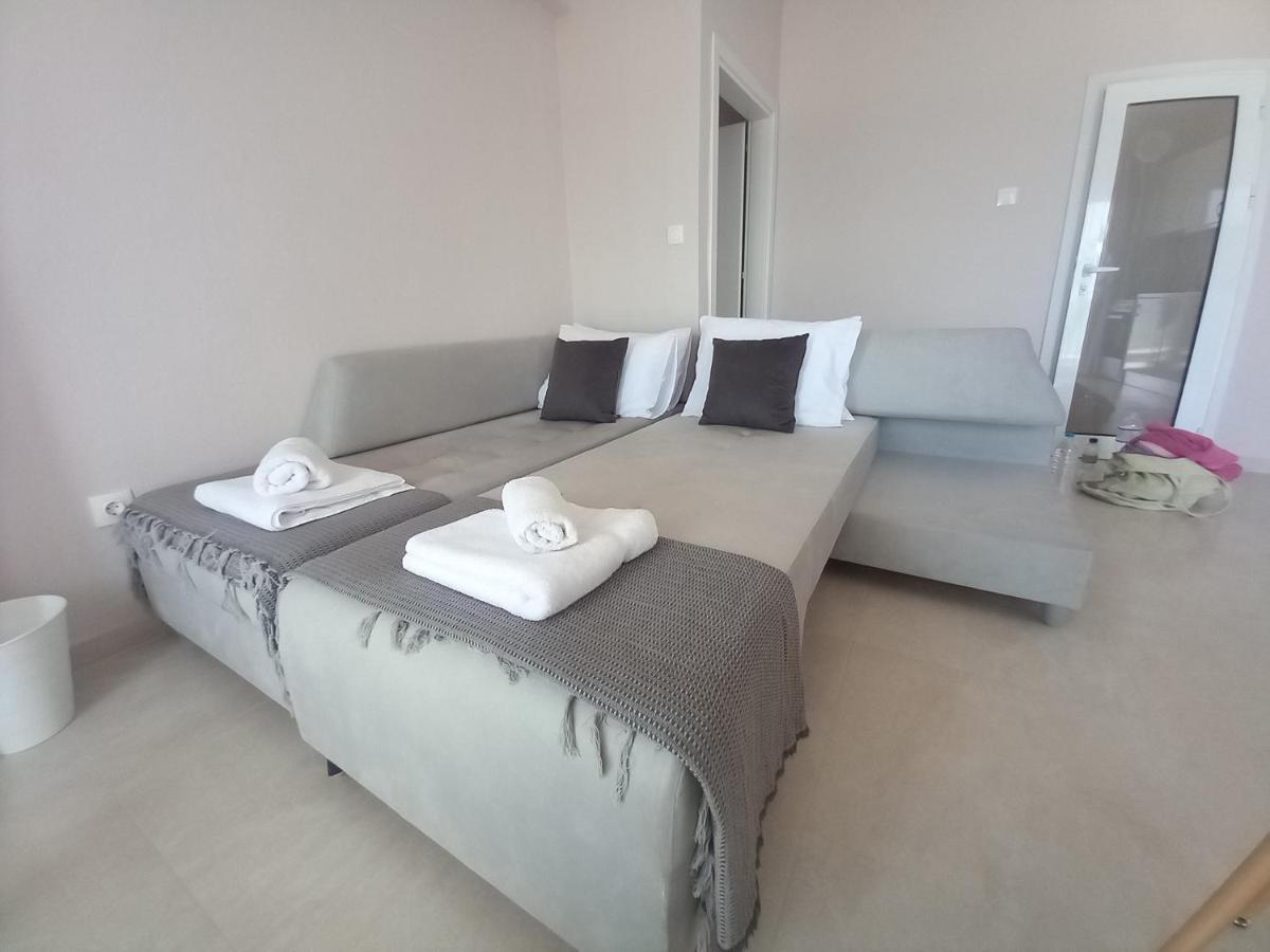 "Breeze" Front To The Sea - Hakidiki Villa Flogita Exterior photo